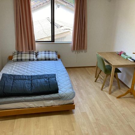 צושימה Midori Guesthouse&Hostel מראה חיצוני תמונה